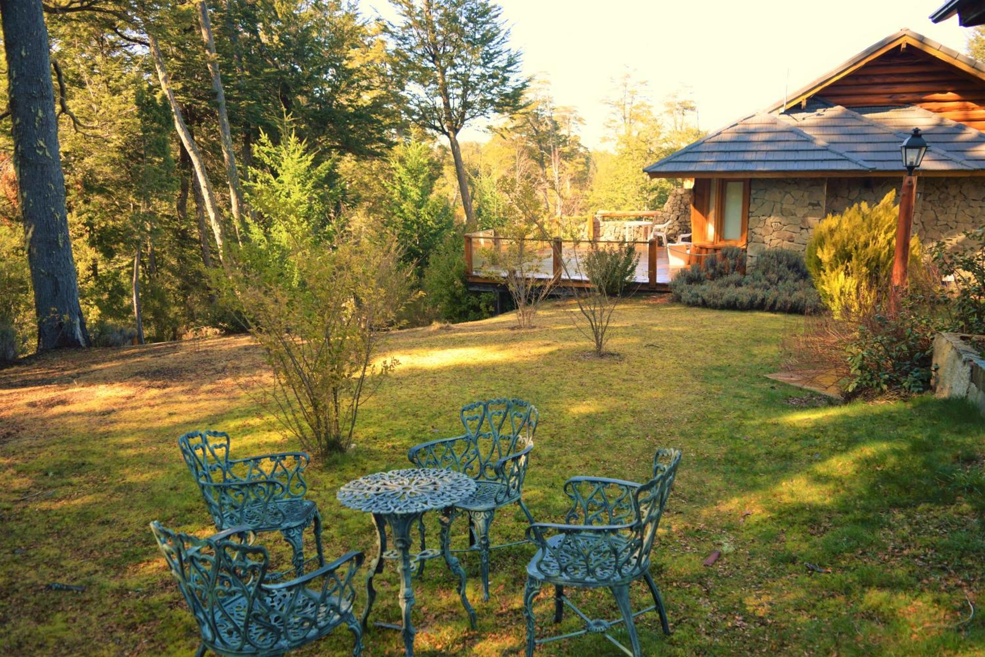 Hosteria Patagon Villa La Angostura Exterior photo